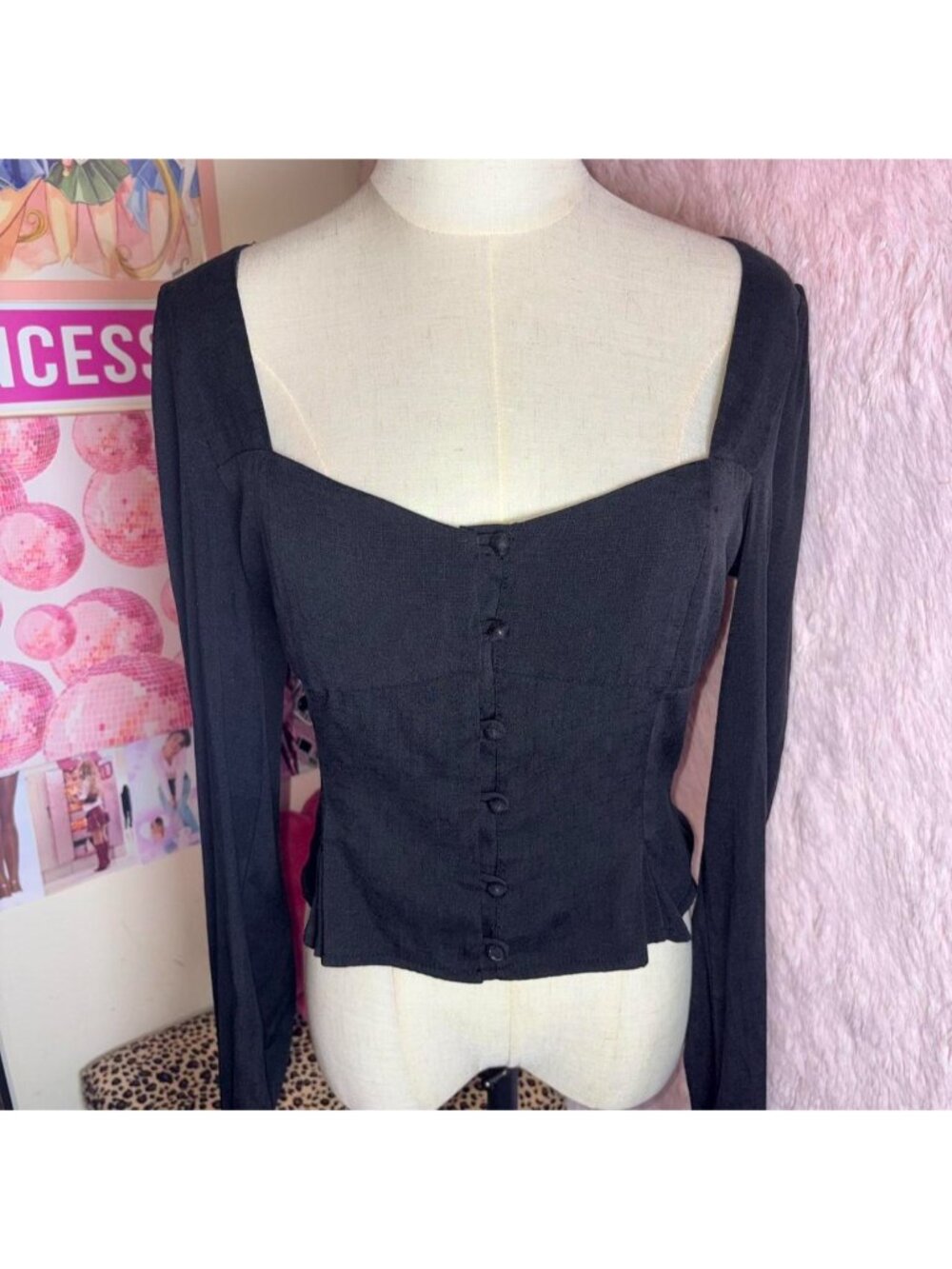 PrettyLittleThing black button up top